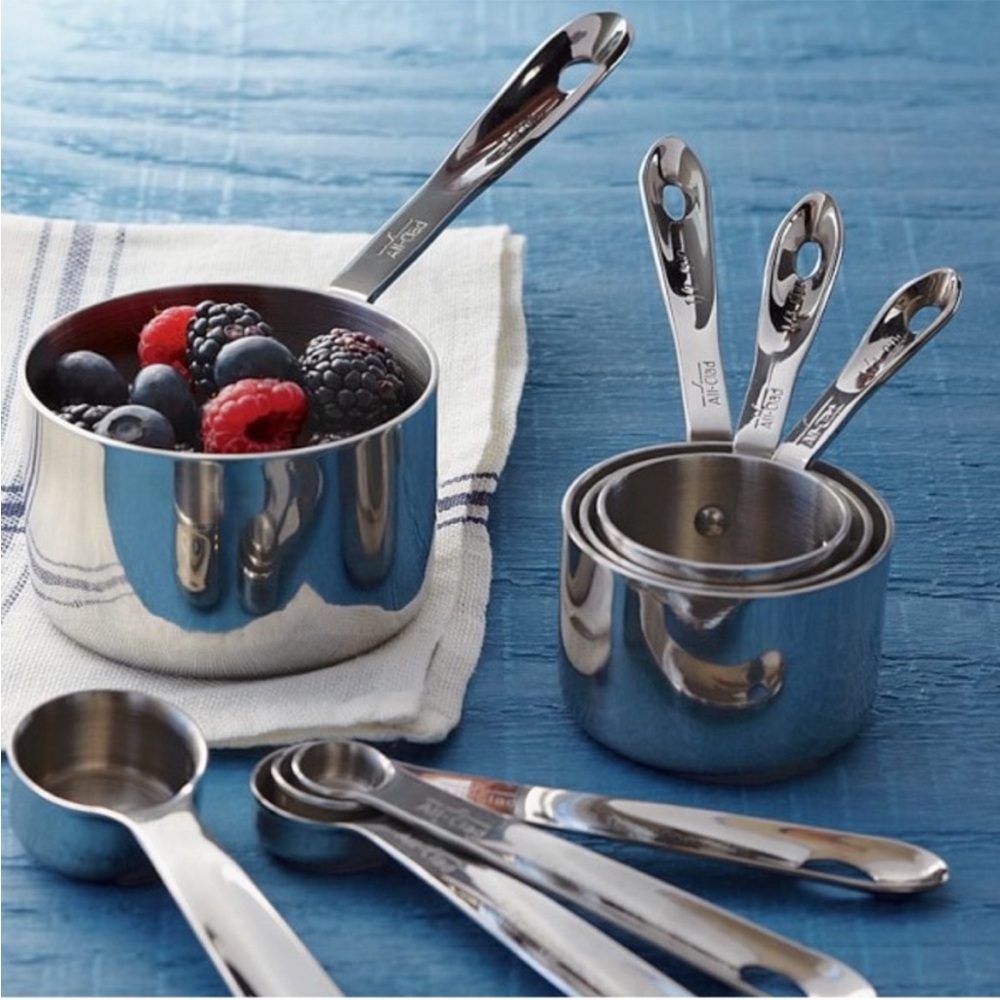 NWT ALL CLAD Stainless Steel
Measuring Cup Set 4 Piece Cookware